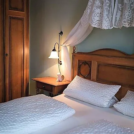 Der Patrizierhof - Weingut - Familie Grebner Hotel Grosslangheim